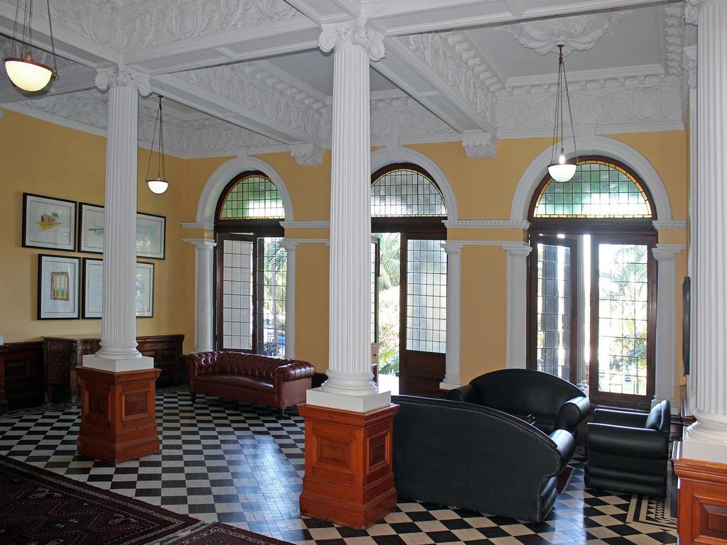 Durban Manor Hotel And Conference Centre מראה חיצוני תמונה